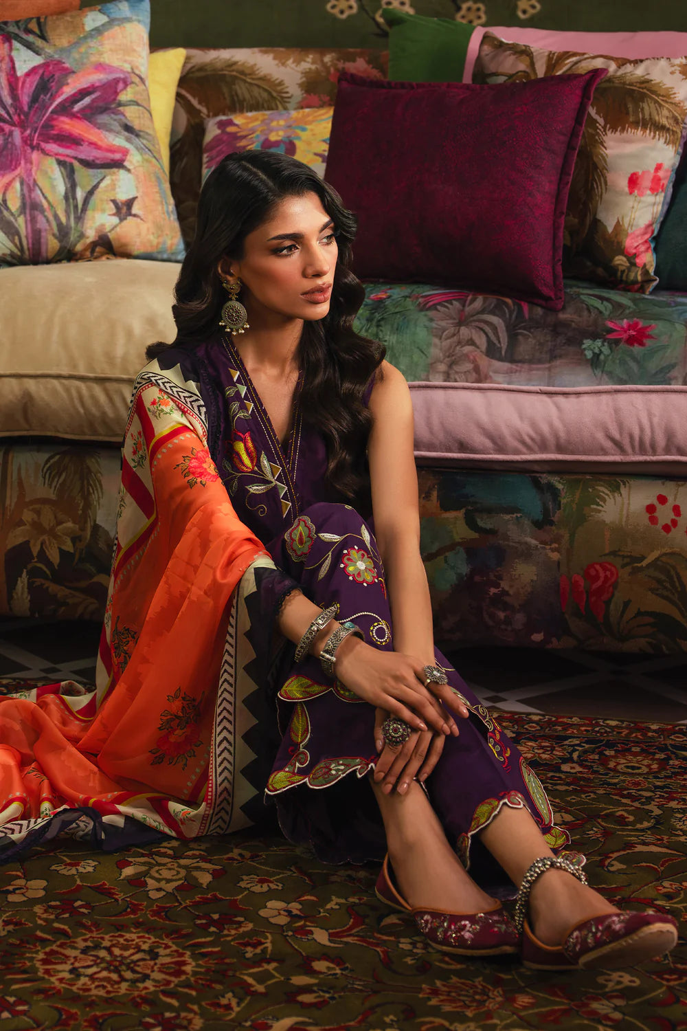 Raaz Ethnc Embroidered Suit