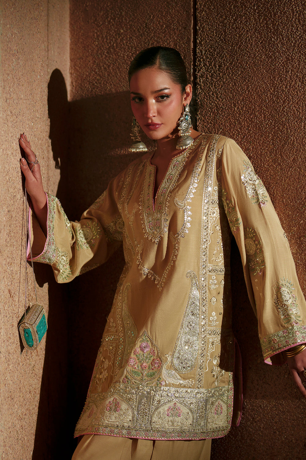 Raaz  Zareen Royale