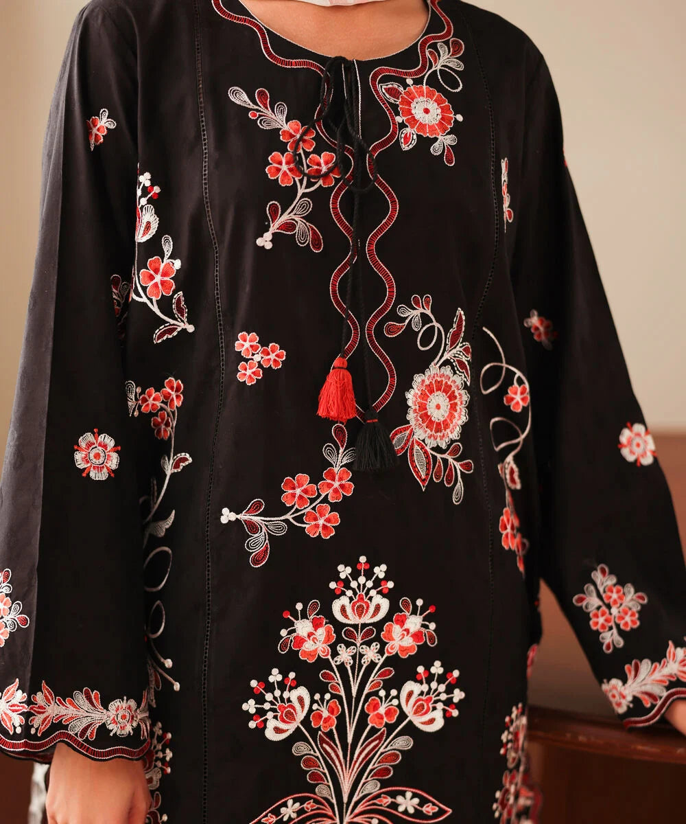 Raaz Midnight Rouge