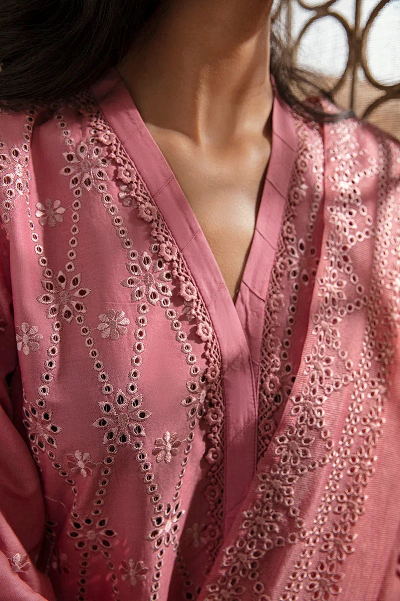 Raaz Coral Bouquet Lawn Suit – 3PC Chikankari Pink Set