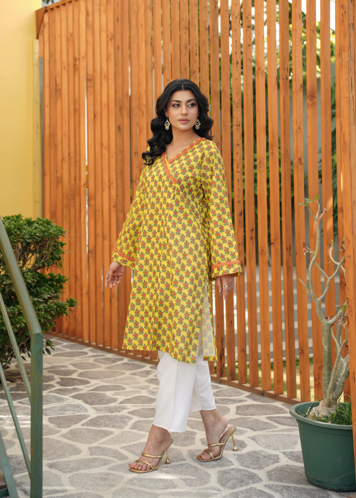 Raaz Gulnaar