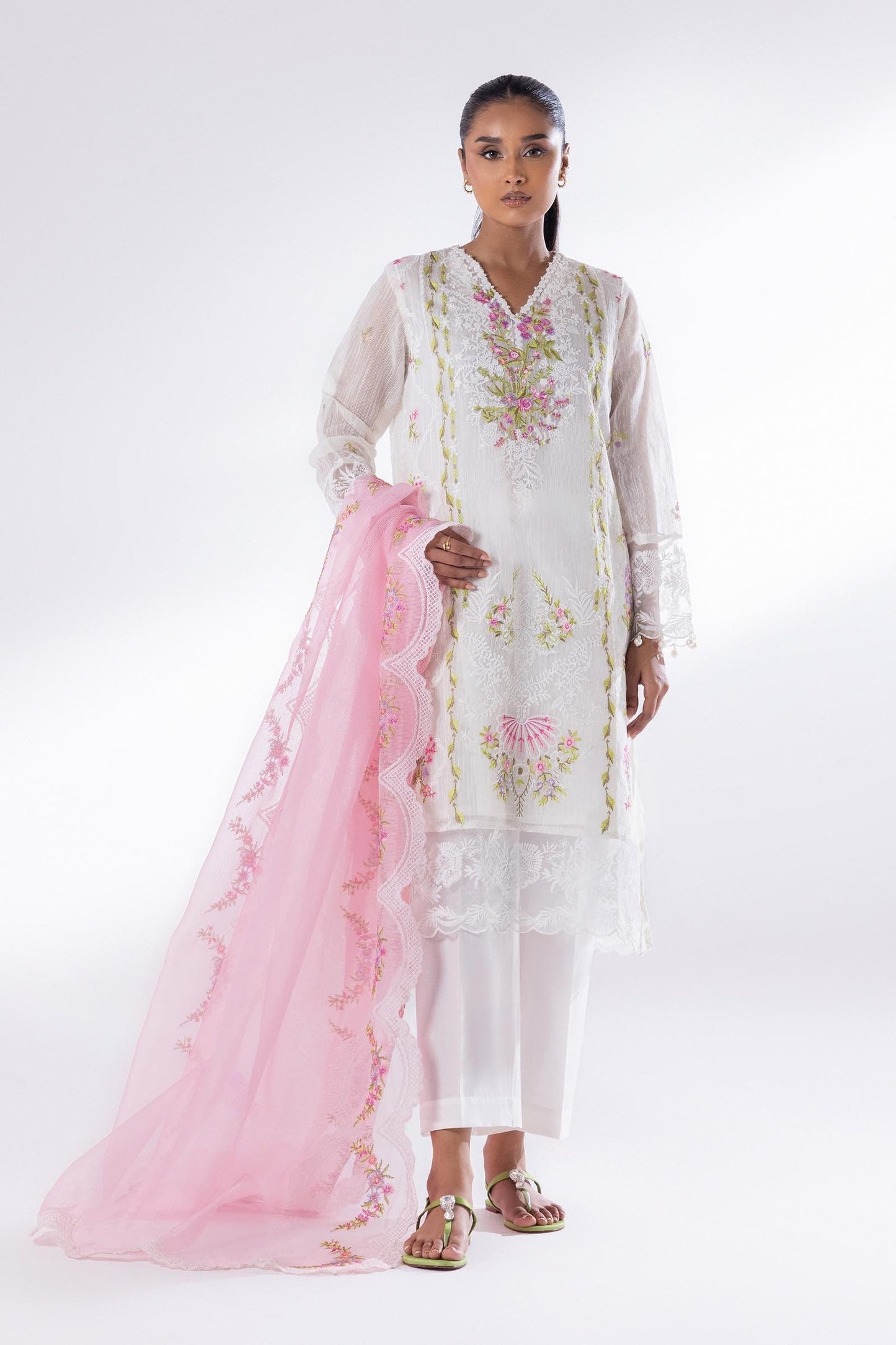 Raaz Ivory Eclat