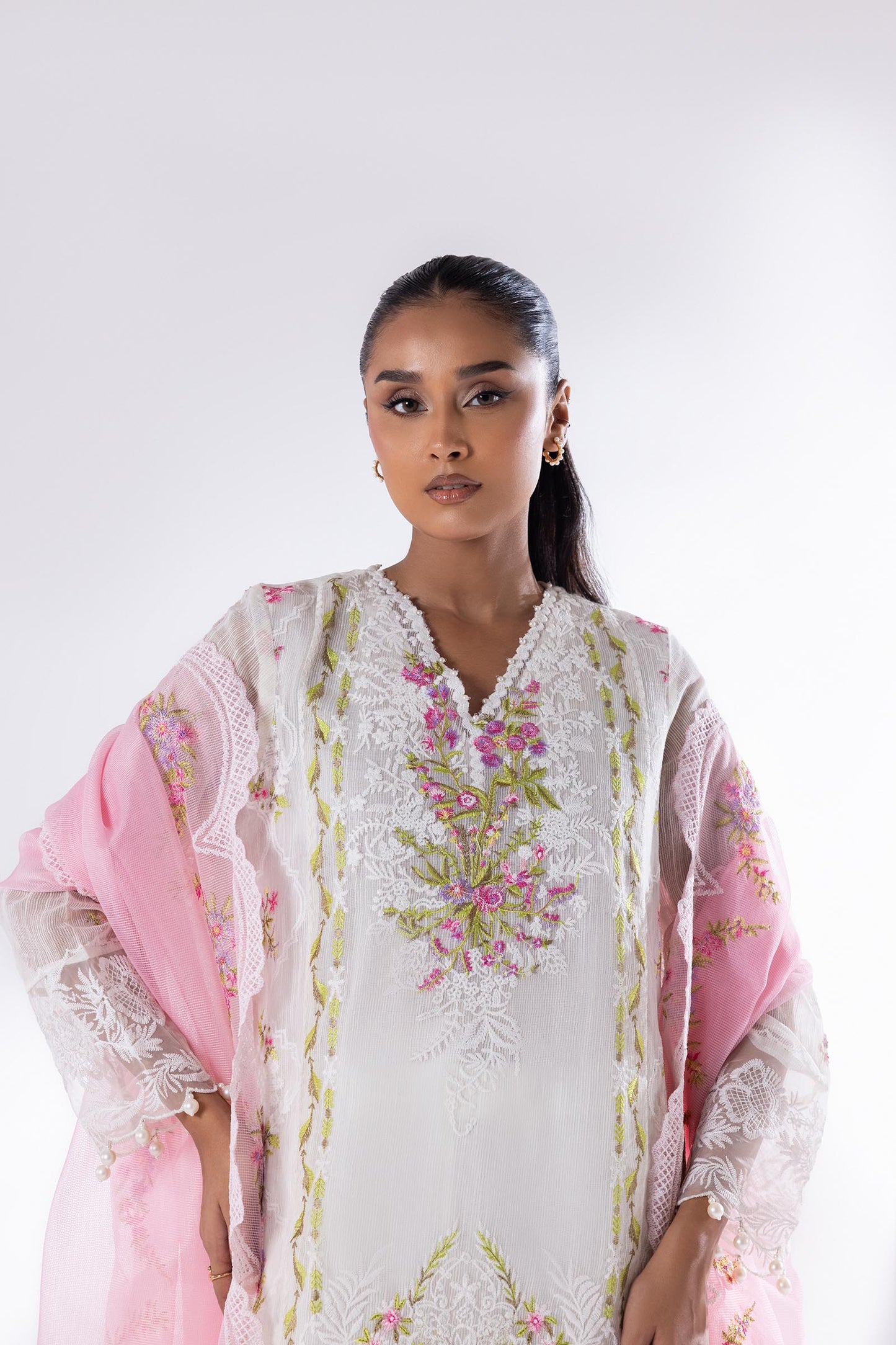 Raaz Ivory Eclat
